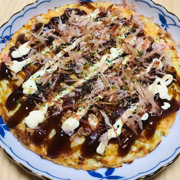 お肉なし!ソーセージとチーズのお好み焼き